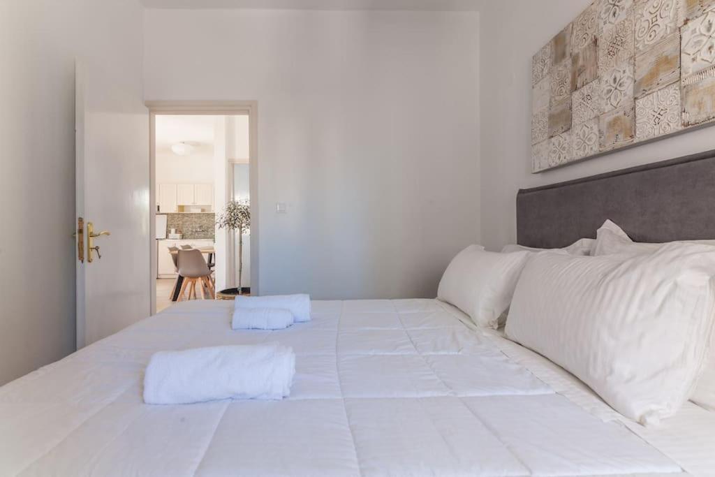 Geo'S Lovely Two Bedroom Island Apartment Gouves Extérieur photo